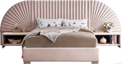 Meridian Furniture Cleo Pink 3pc Master Bedroom Set with King Bed