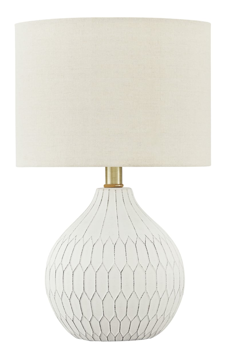 Ashley Furniture Wardmont Contemporary White Ceramic Ceramic Table Lamp L180094