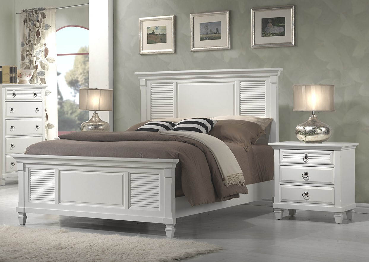 Alpine Furniture Winchester White 2pc Bedroom Set with Cal King Panel Bed