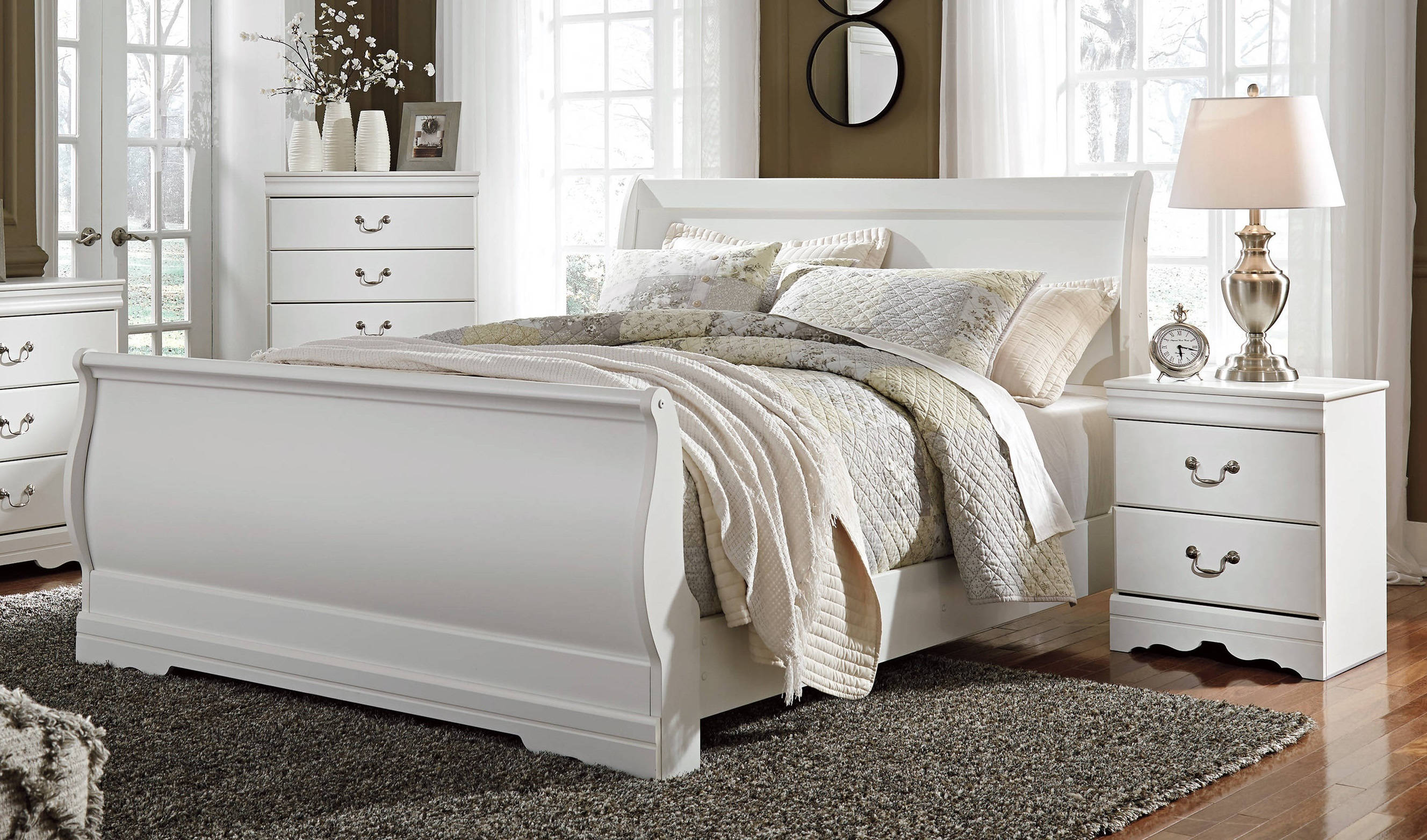 Ashley Furniture Anarasia White 2pc Bedroom Set With Queen Sleigh Bed