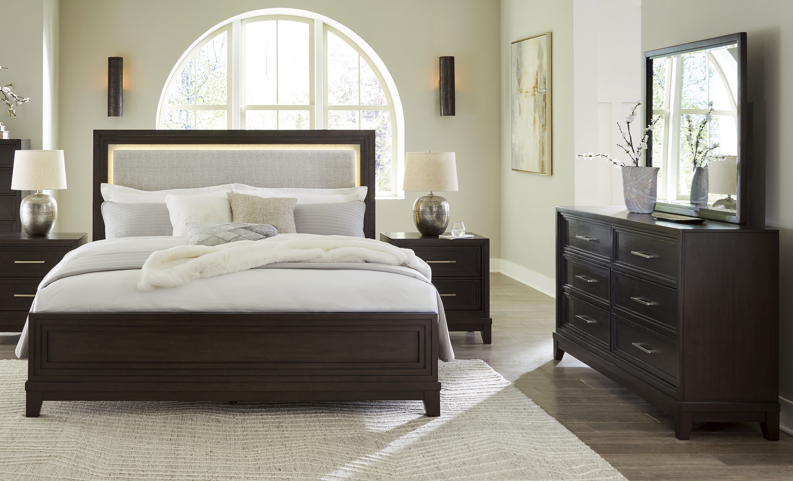 Ashley Furniture Neymorton Dark Grayish Brown 4pc Queen Panel Bedroom Set