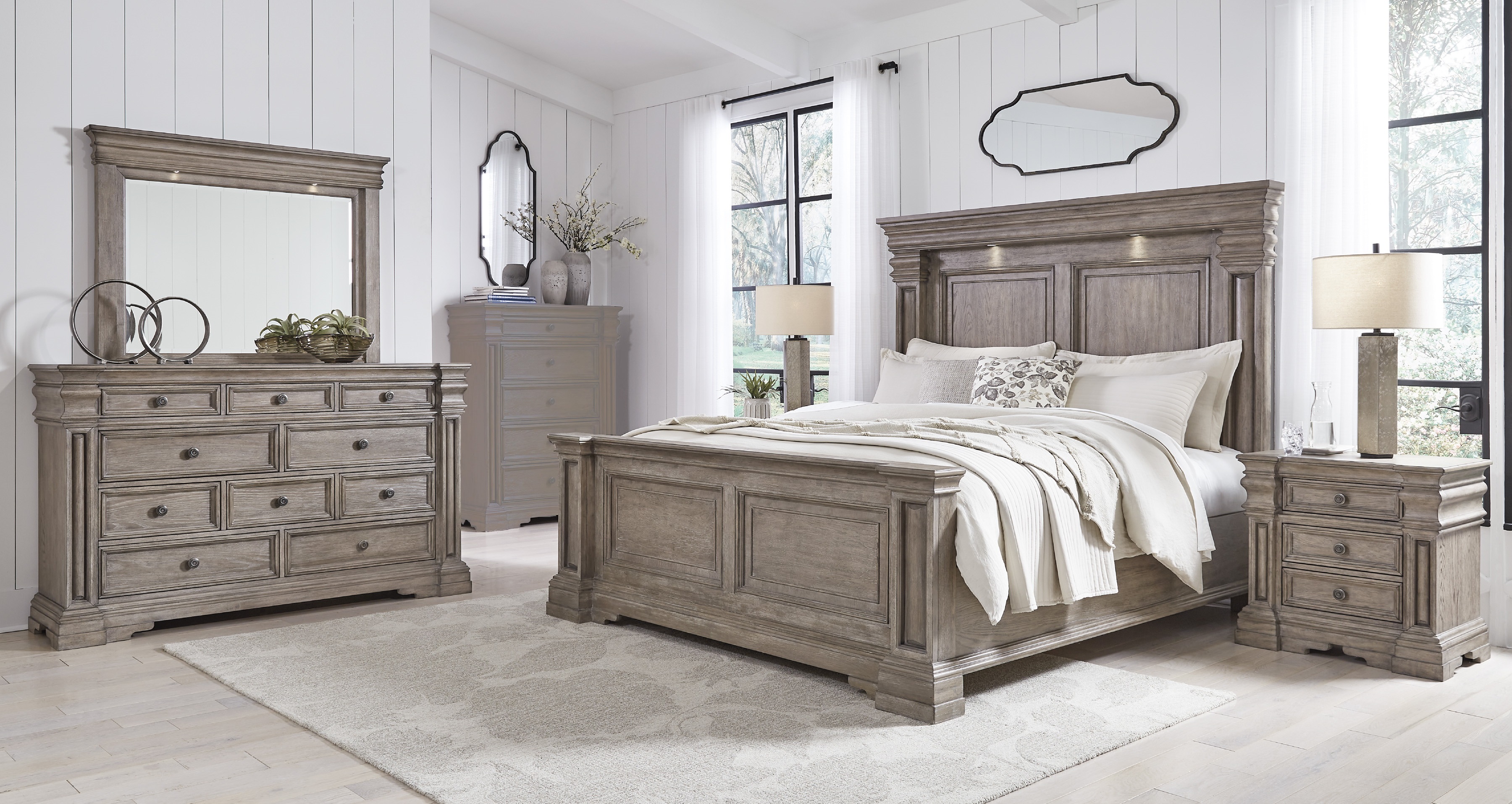 Ashley Furniture Blairhurst Light Grayish Brown 4pc Bedroom Set With King P...
