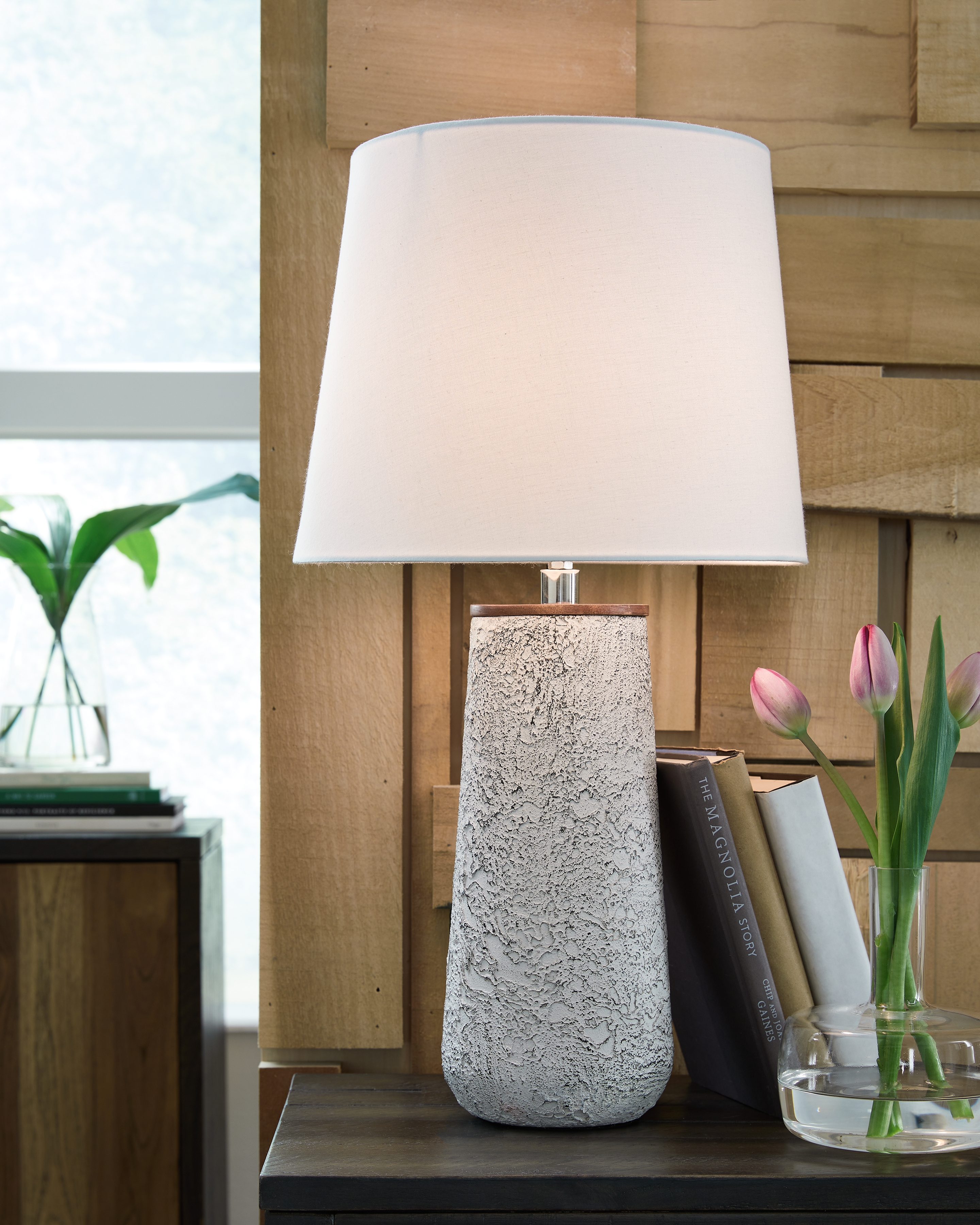 Ashley Furniture Chaston Table Lamp