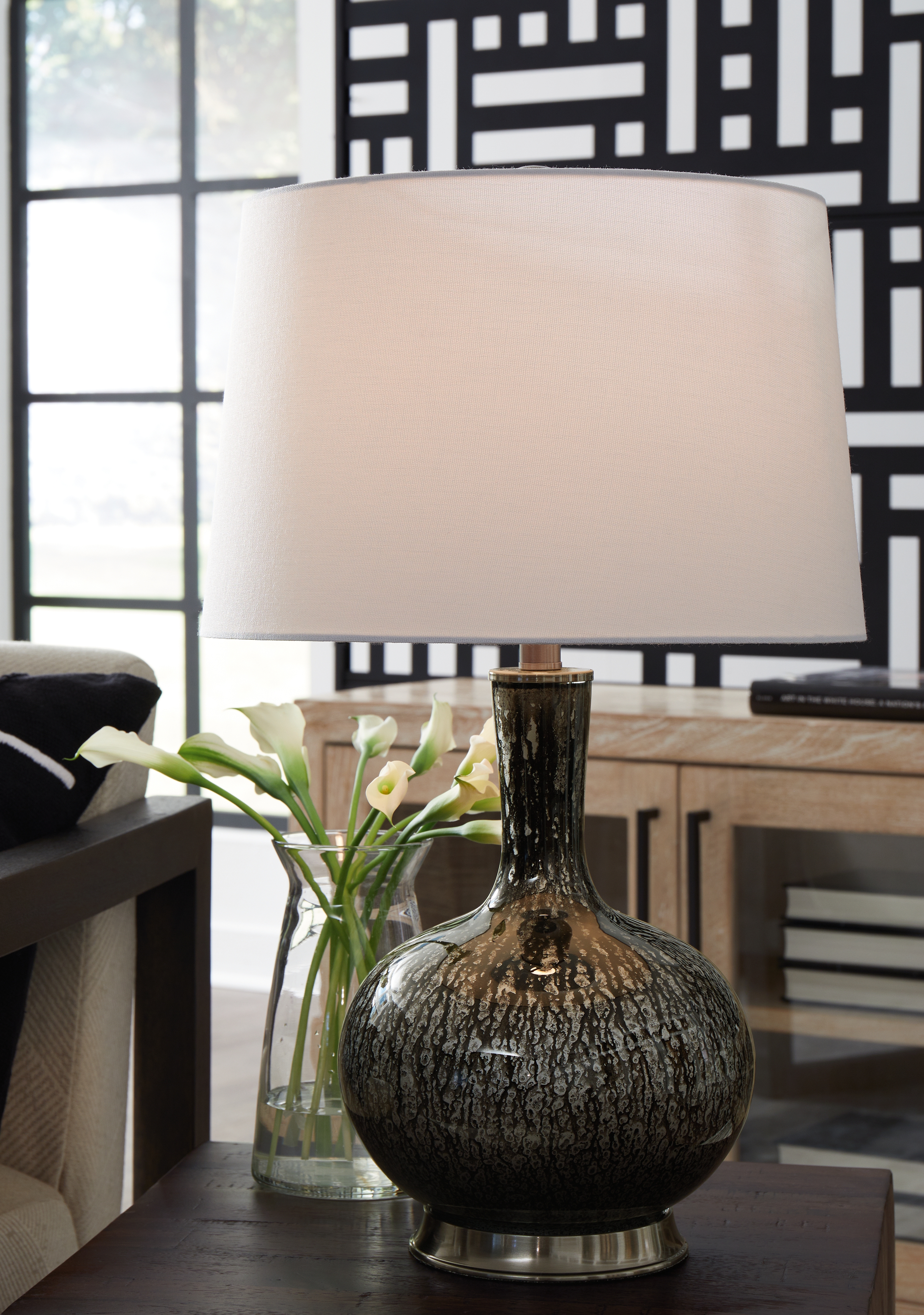 Ashley Furniture Tenslow Table Lamp - Thumbnail 2