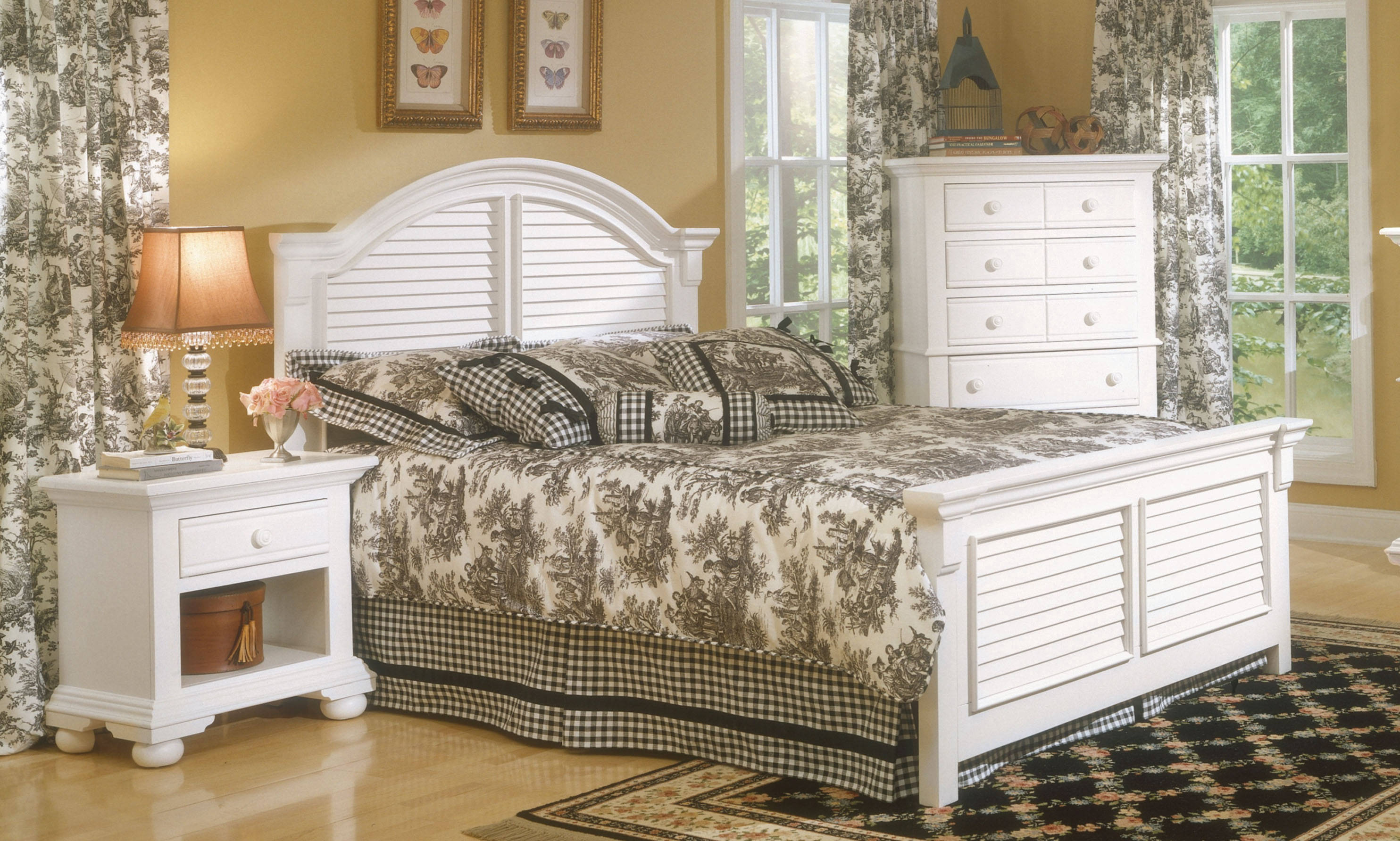 American Woodcrafters Cottage Traditions White 2pc Bedroom Set with Queen P...