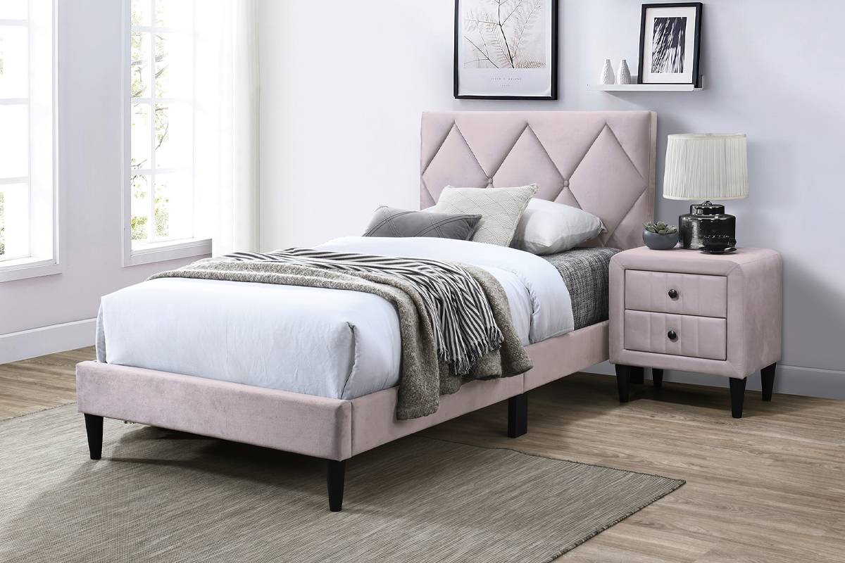 Poundex Light Pink Velvet 2pc Kids Bedroom Set With Full Bed