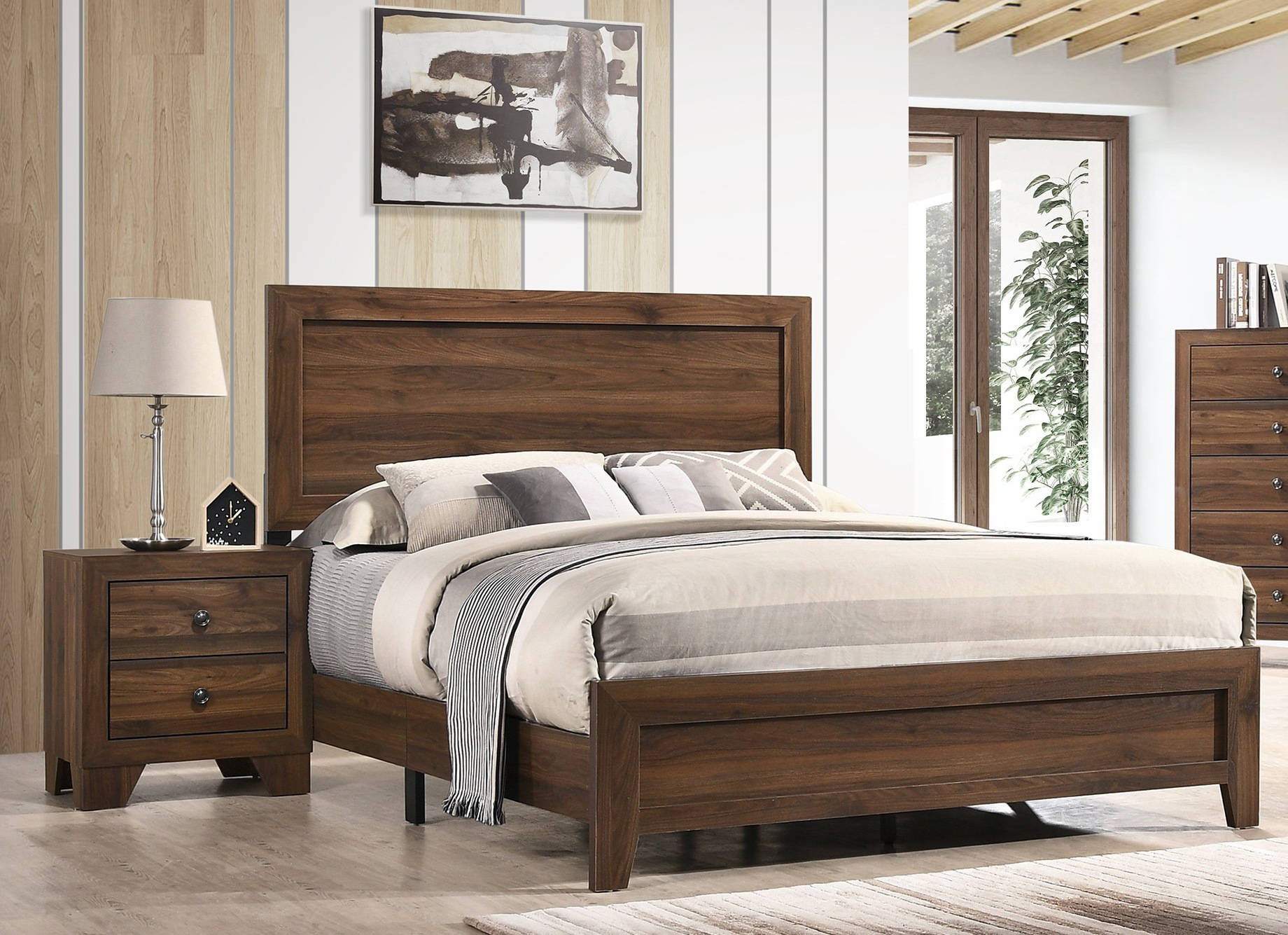 Crown Mark Millie Brown Cherry 4pc Bedroom Set With King Bed