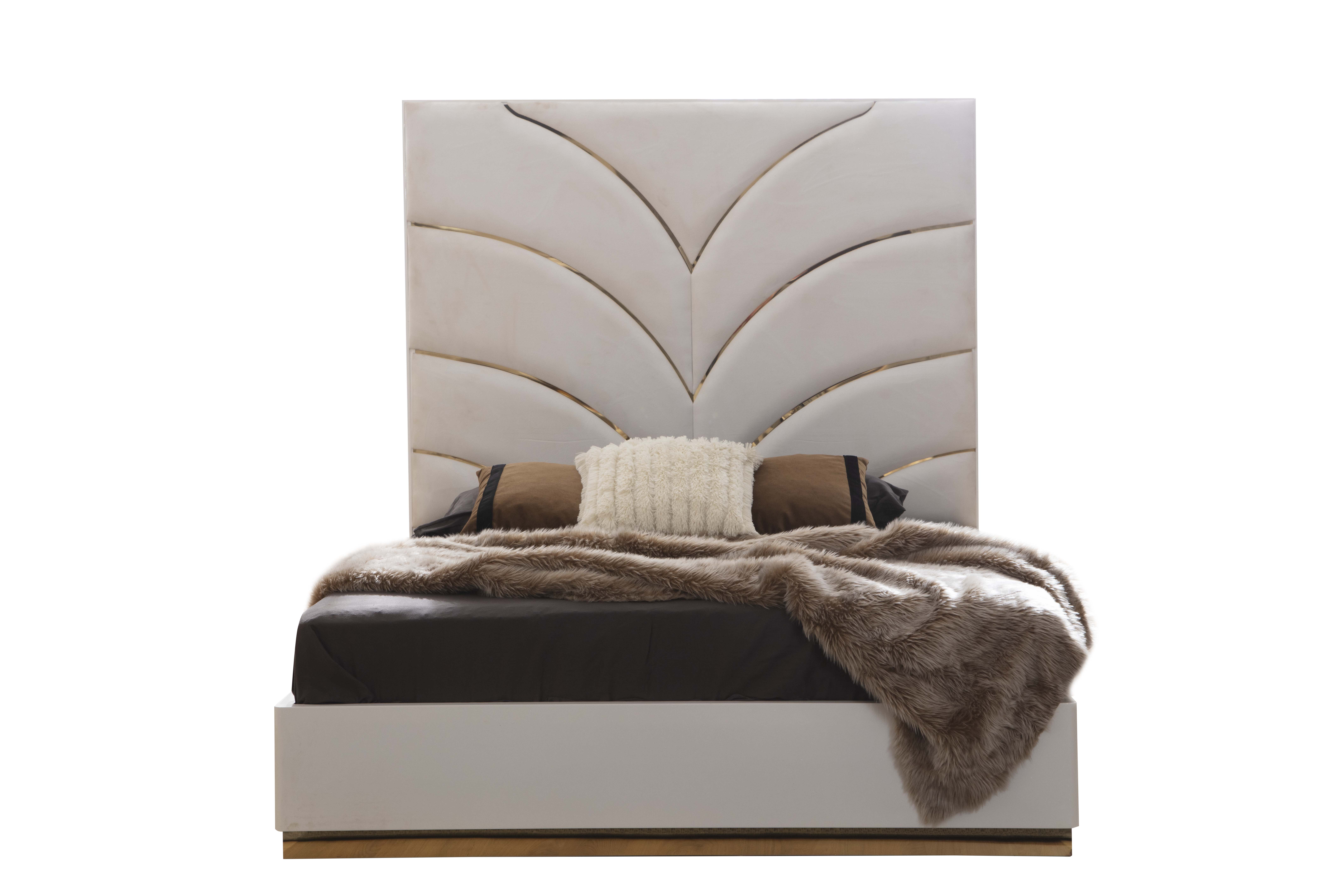 Galaxy Home Laura White Gold Detailed Queen Upholstery Bed