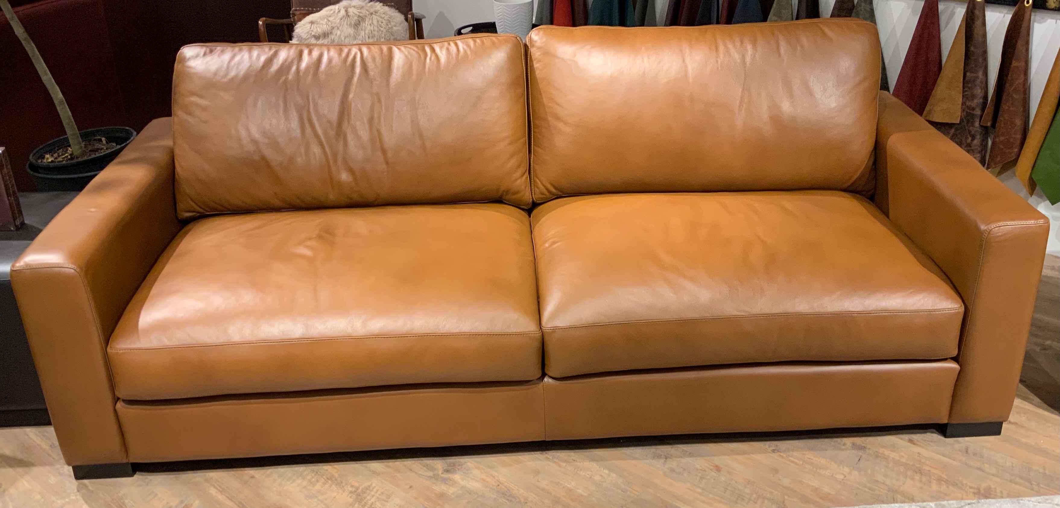 GTR Newport Cinnamon Leather Sofa