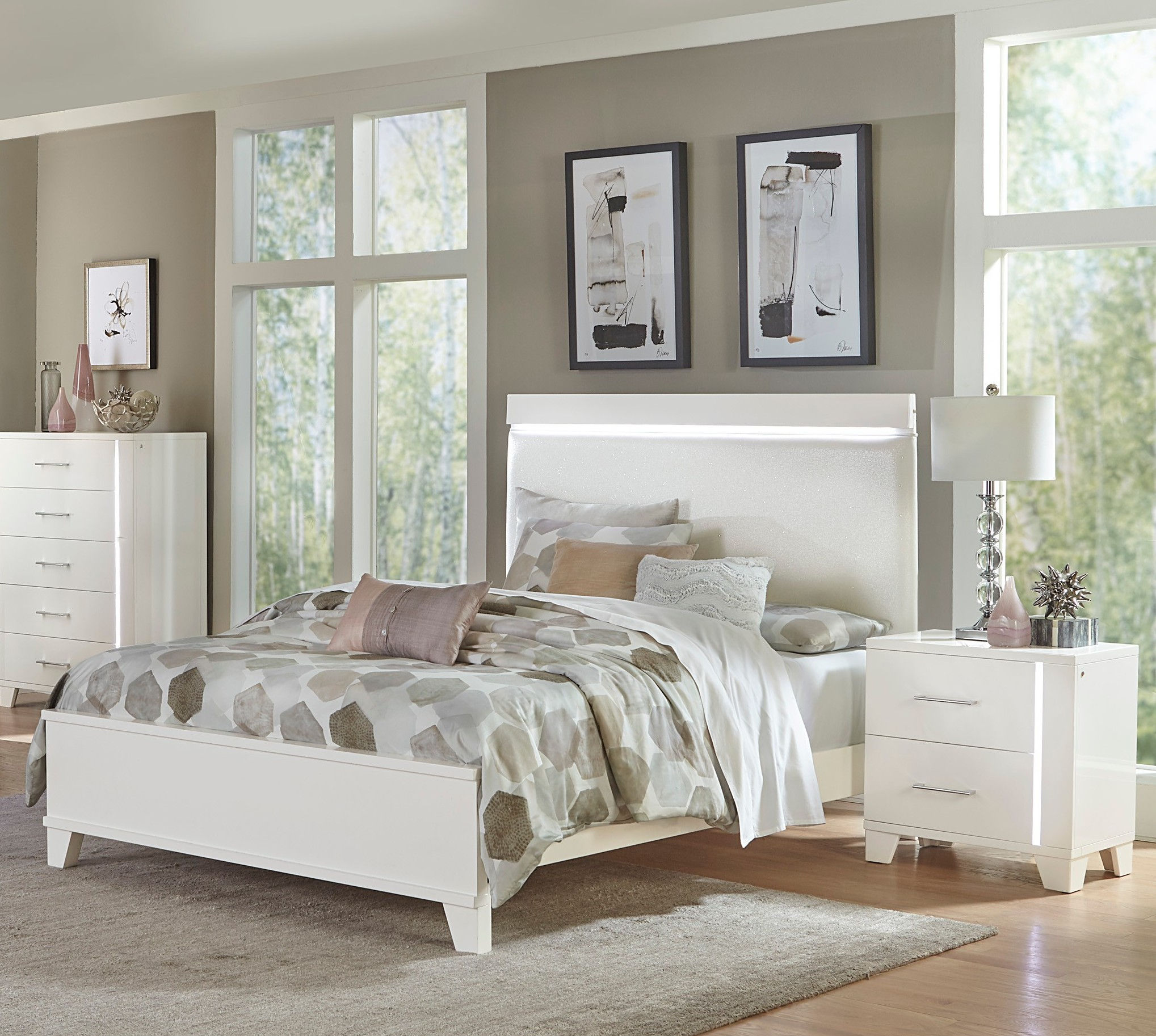 Home Elegance Kerren White High Gloss 2pc Bedroom Set with Queen Bed