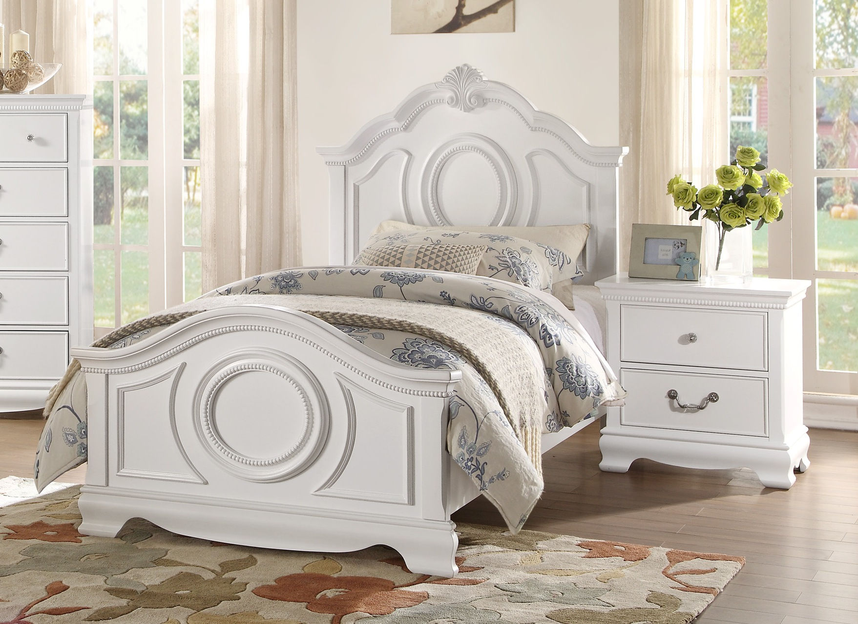 Home Elegance Lucida White 2pc Bedroom Set with Twin Bed