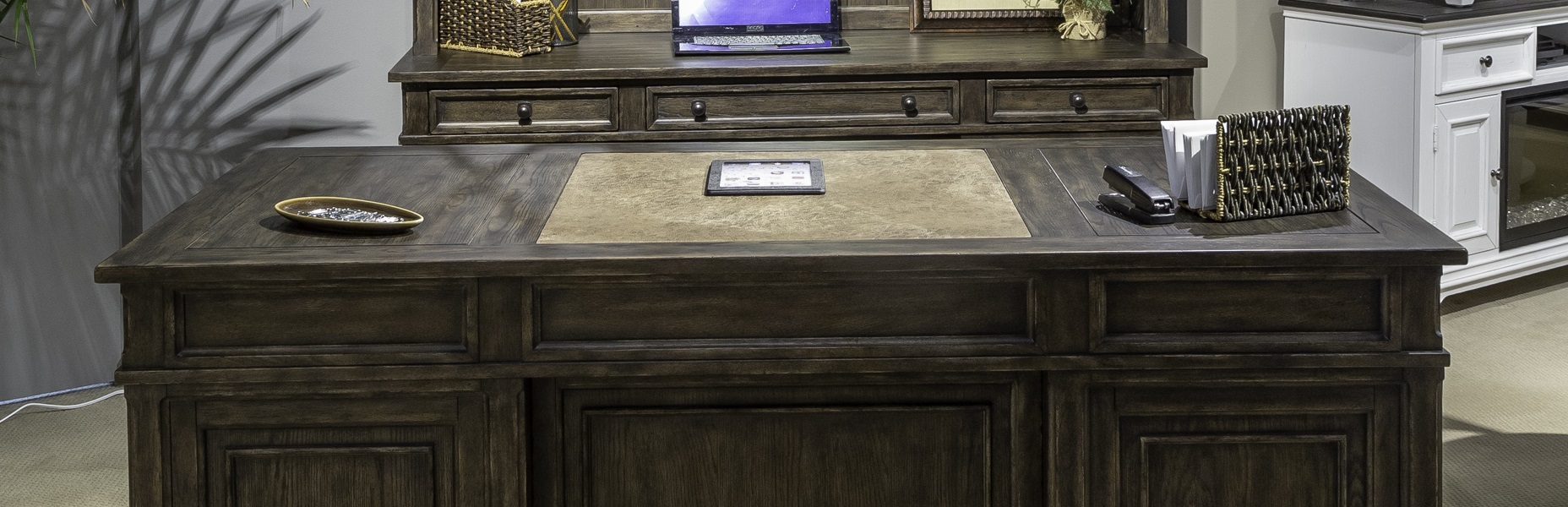 Executive Desk Top