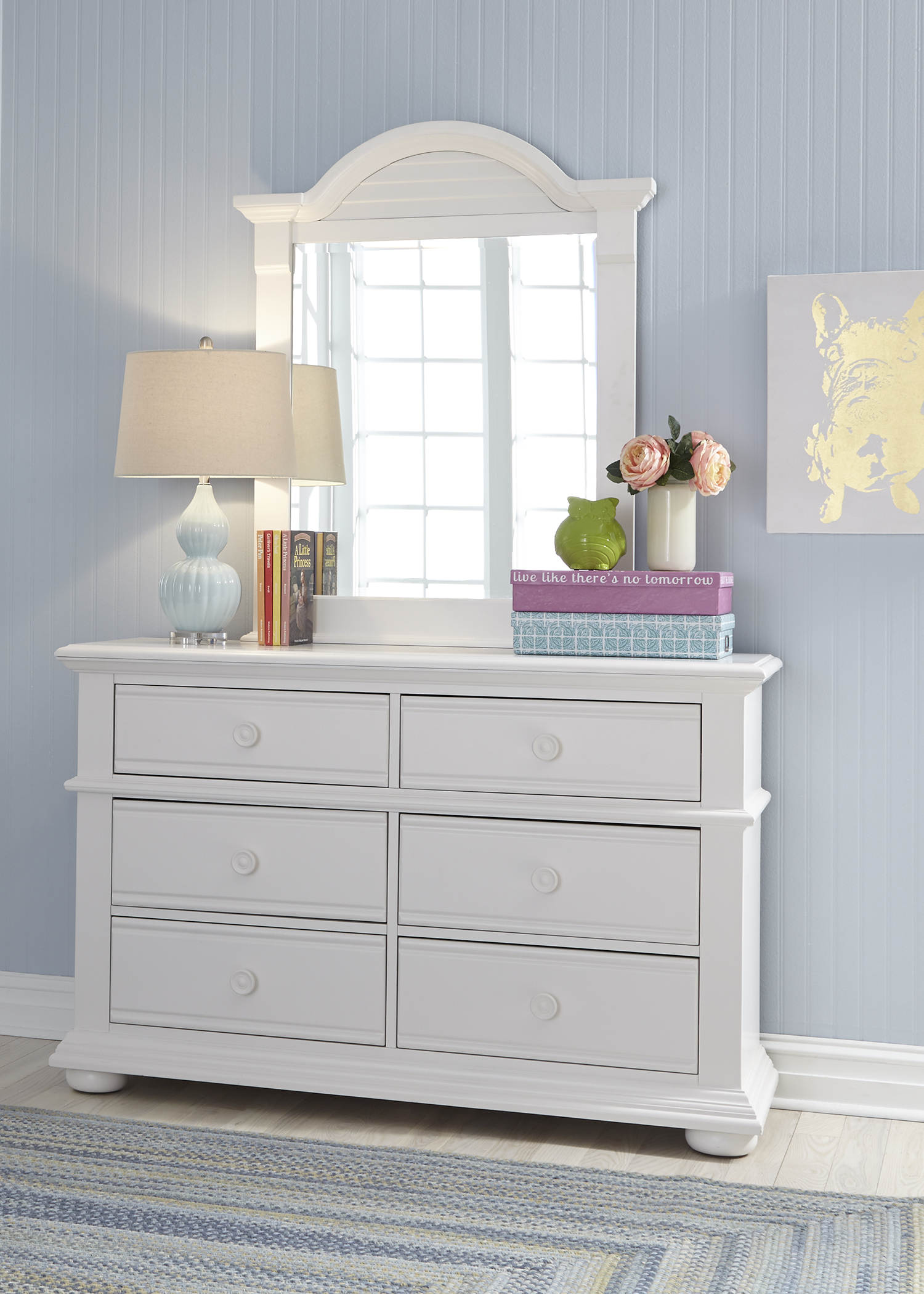 Liberty Summer House Youth Oyster White Dresser And Mirror