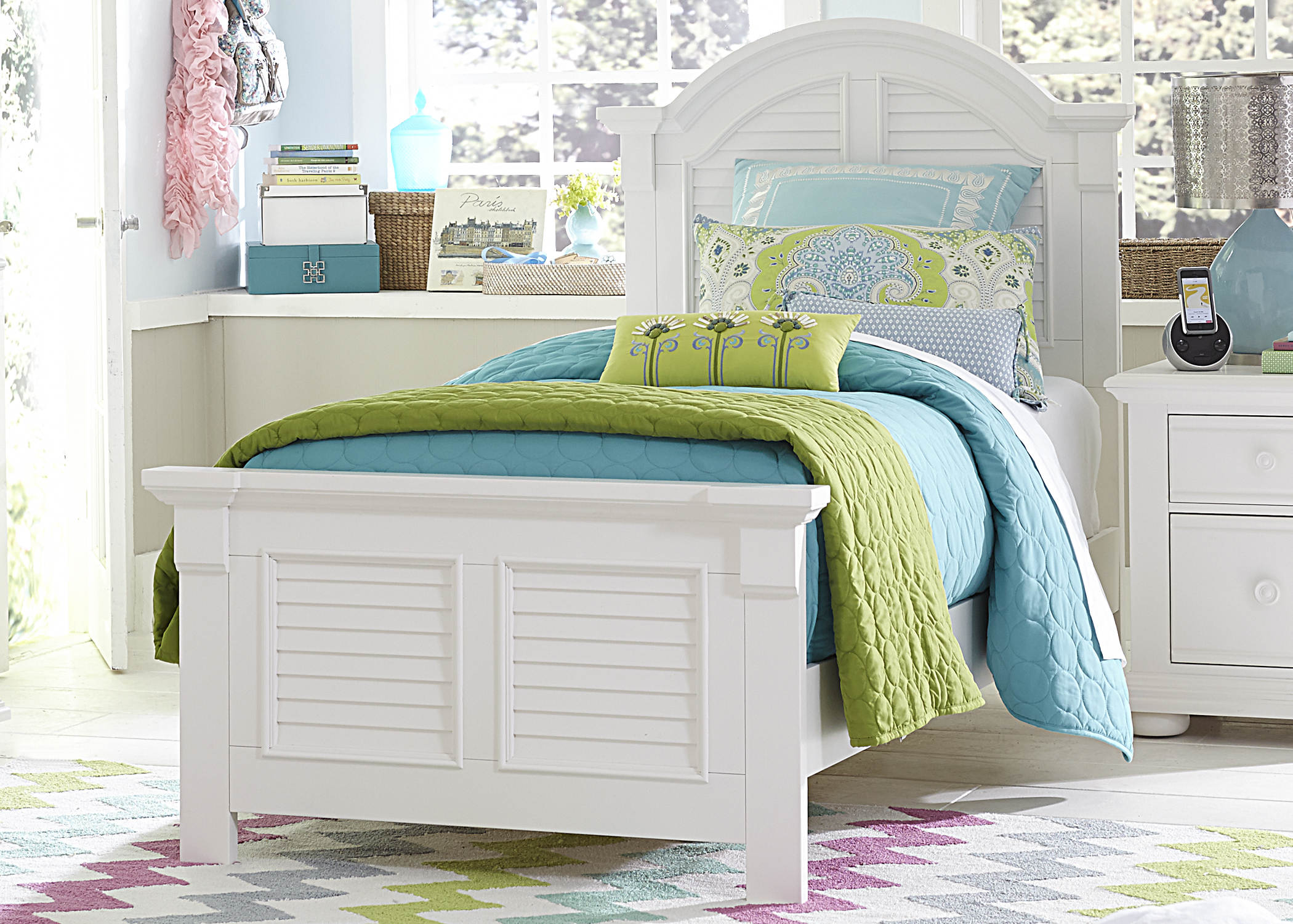 Liberty Summer House Youth Oyster White 2pc Bedroom Set with Full Panel Bed