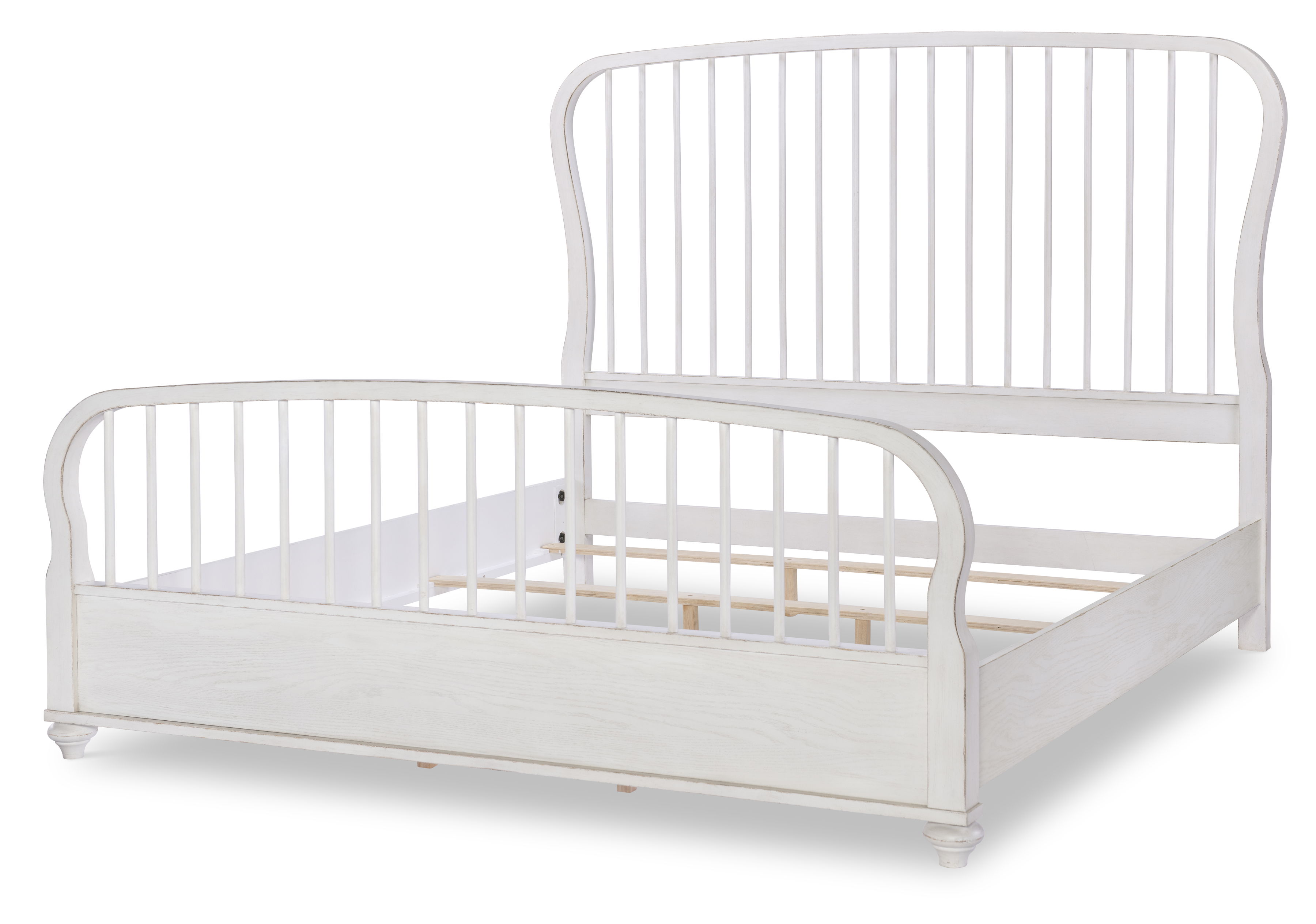 Legacy Furniture Cottage Park Aged White Queen Spindle Bed