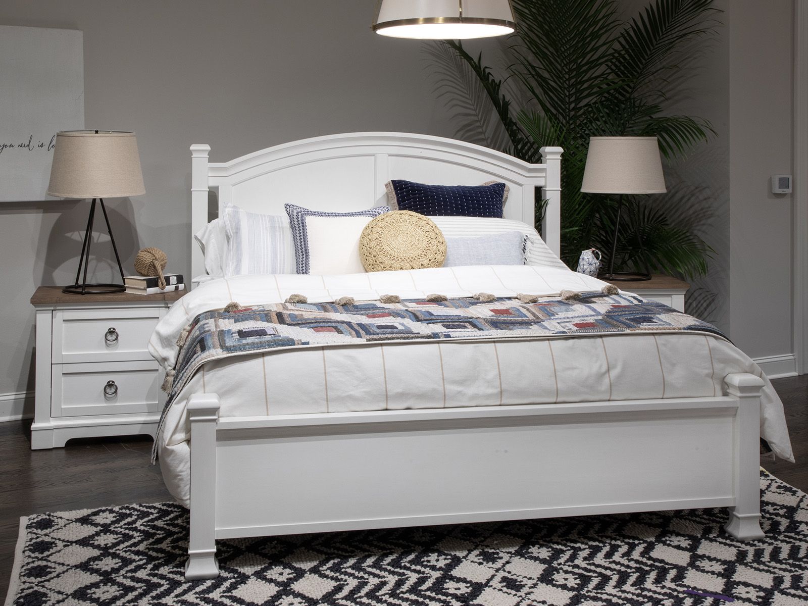 Magnussen Home Kingston Whisper White 2pc Queen Panel Bedroom Set