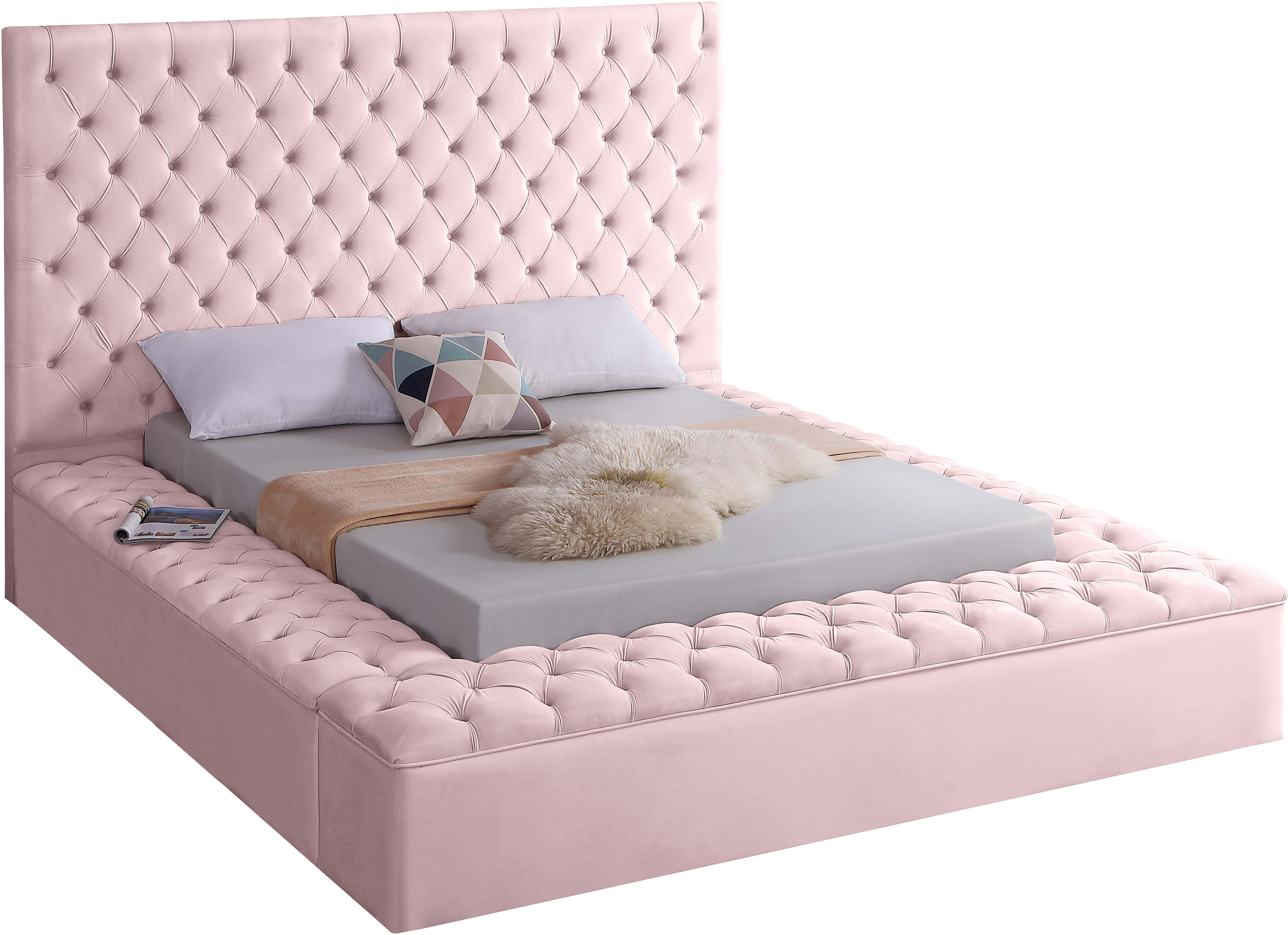 Meridian Furniture Bliss Pink Velvet Full Bed