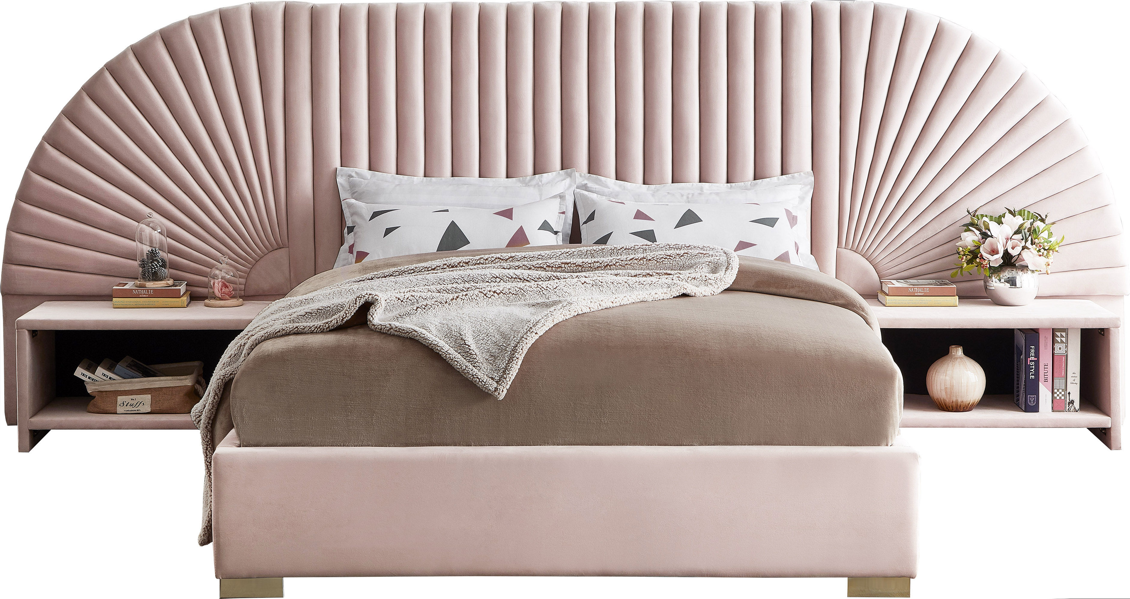 Meridian Furniture Cleo Pink 3pc Master Bedroom Set with King Bed