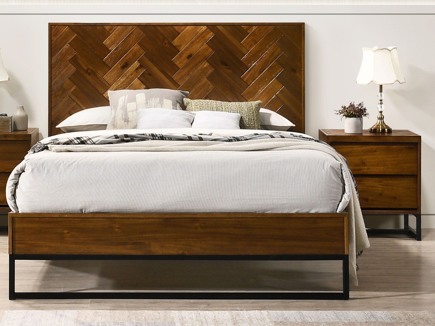 Meridian Furniture Reed Coffee 2pc Bedroom Set with King Bed