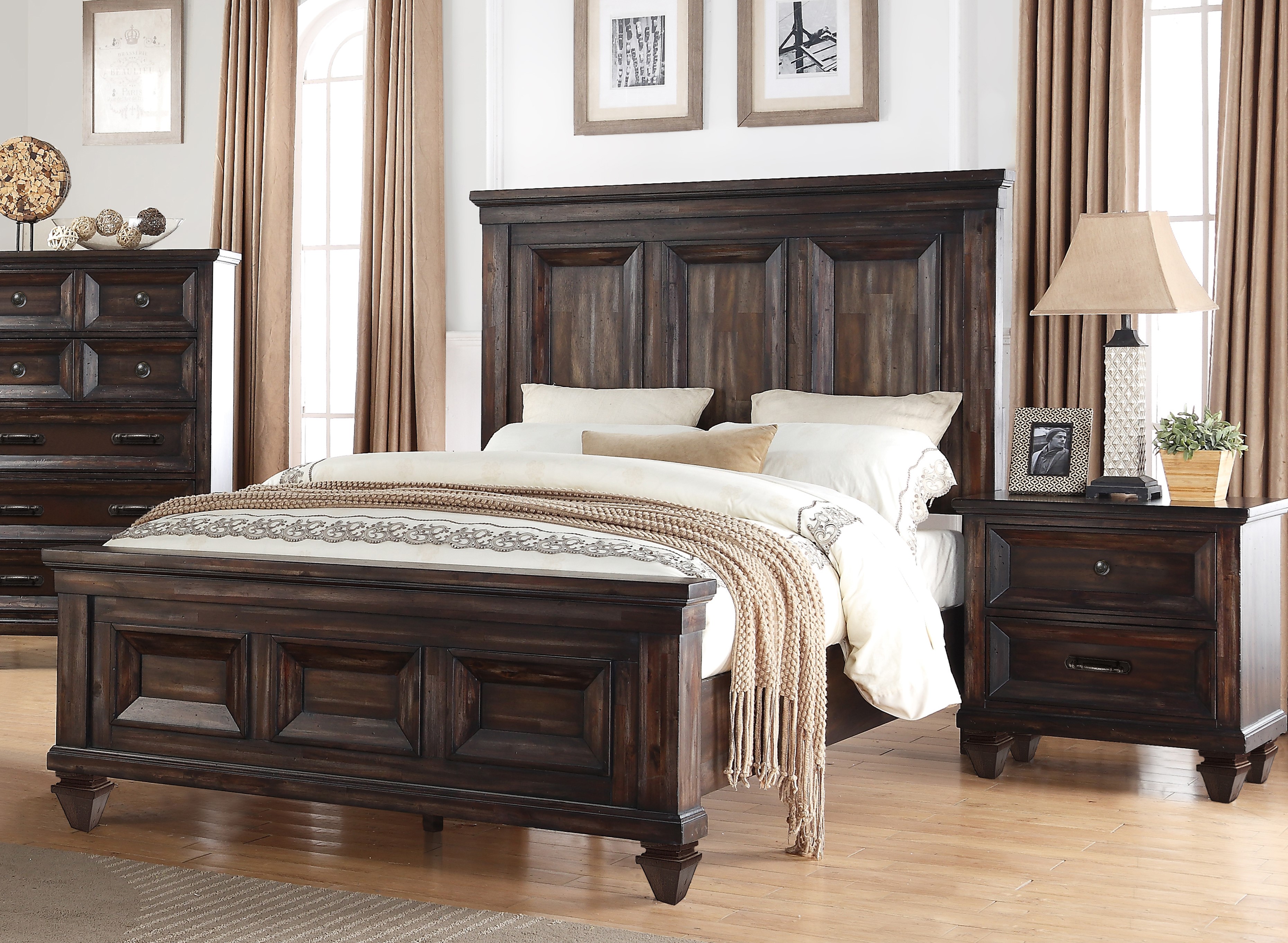 New Classic Furniture Sevilla Walnut 2pc Queen Bedroom Set B-NS