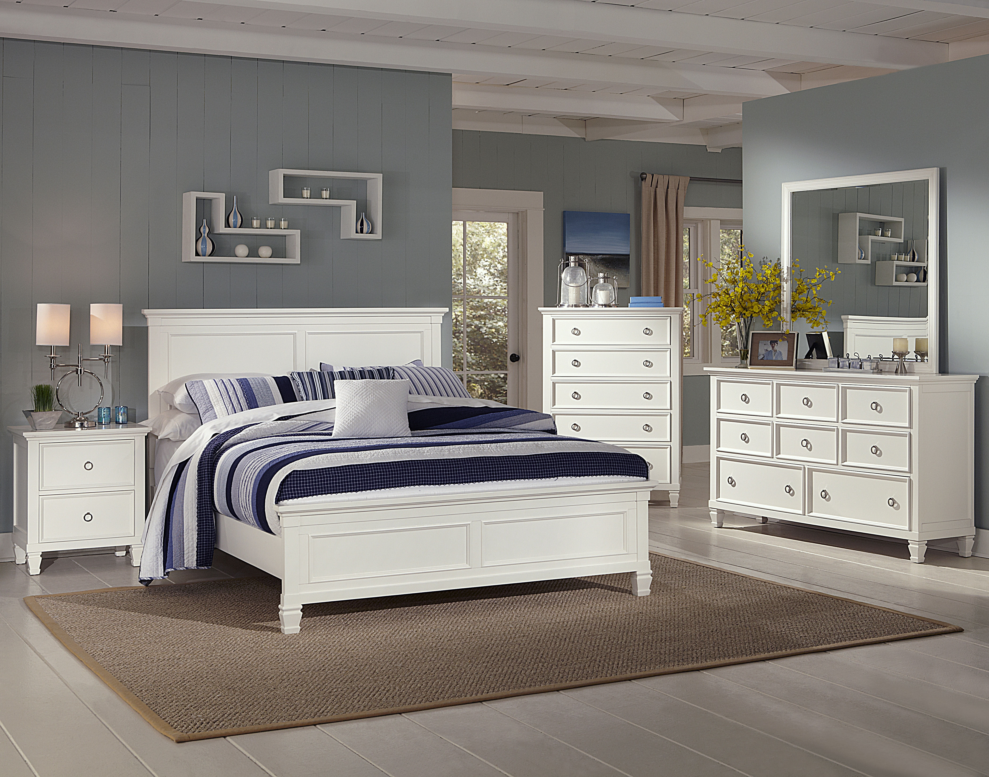 New Classic Furniture Tamarack White Wood Chest