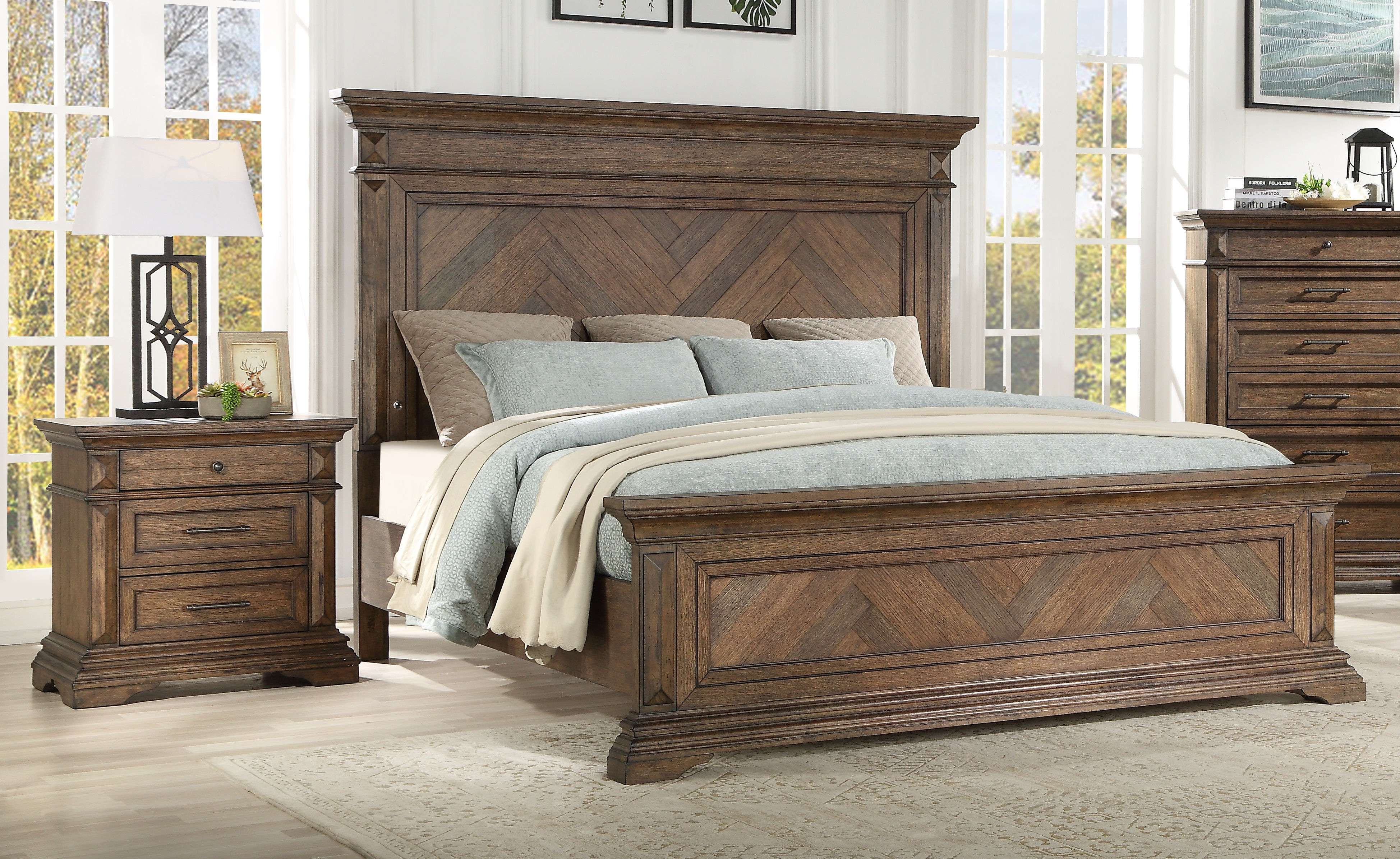 New Classic Furniture Mar Vista Walnut 4pc Bedroom Set With Cal King Bed