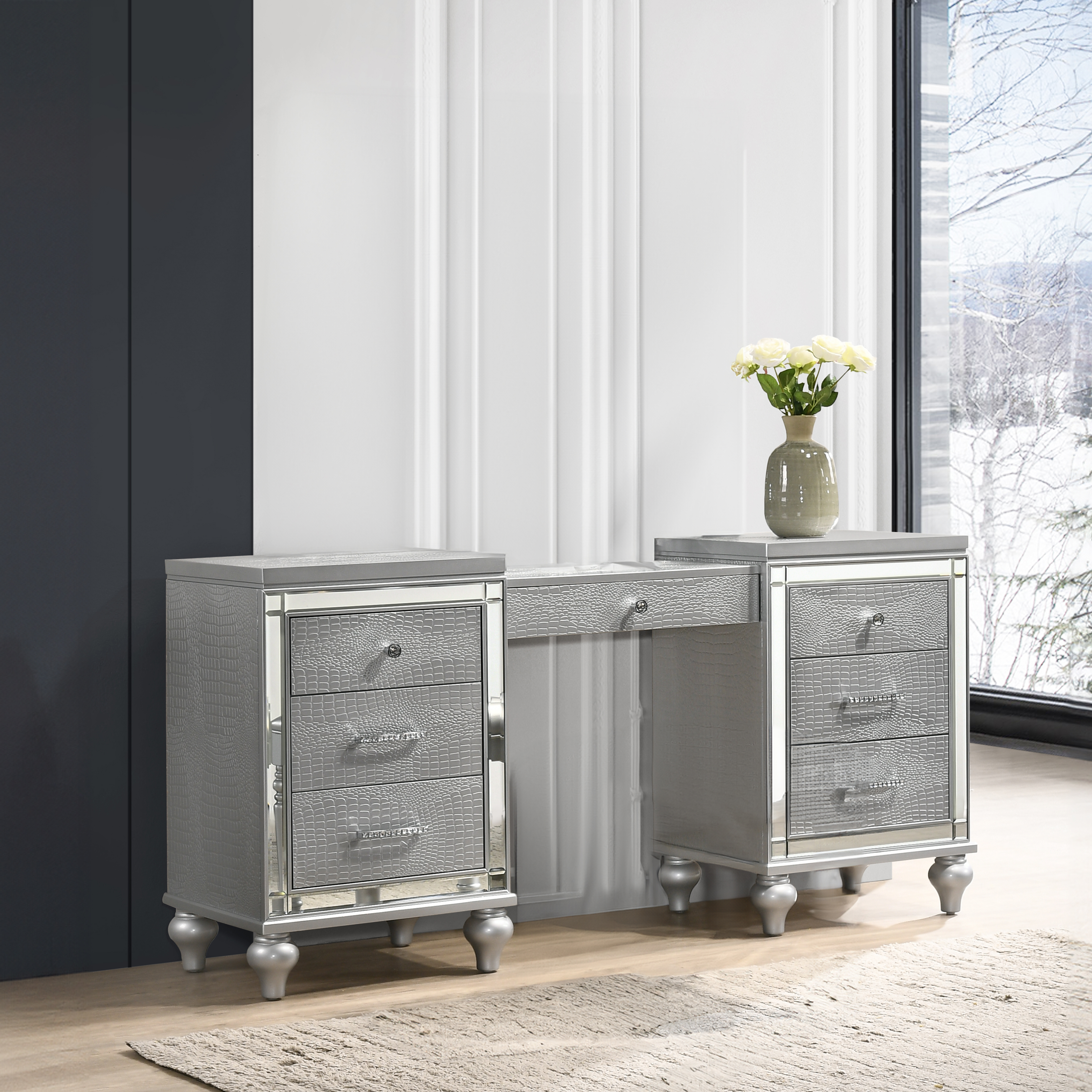New Classic Furniture Valentino Silver Vanity Table NCF-BA9698S-090