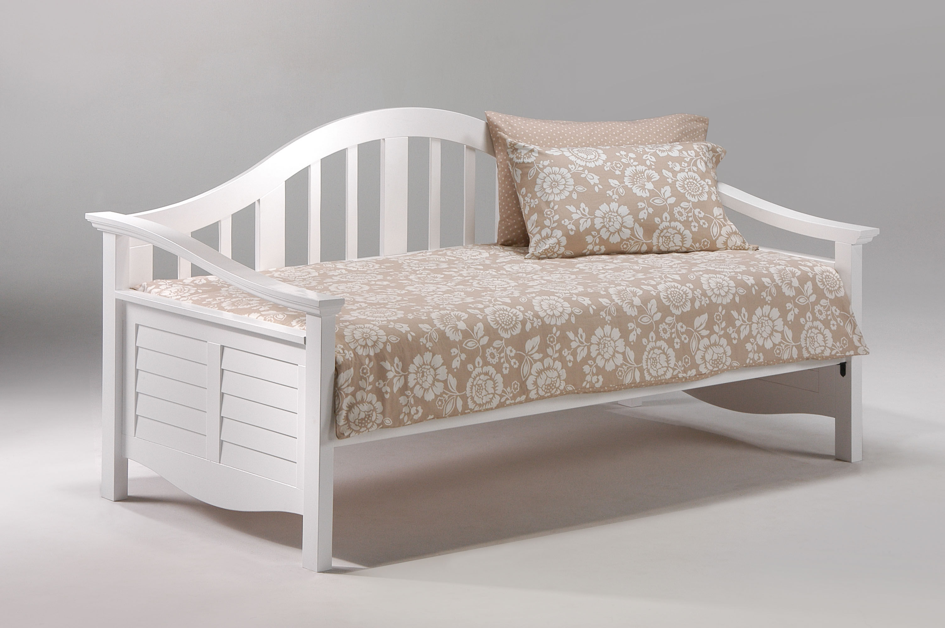 Night and Day Furniture Seagull White Daybed