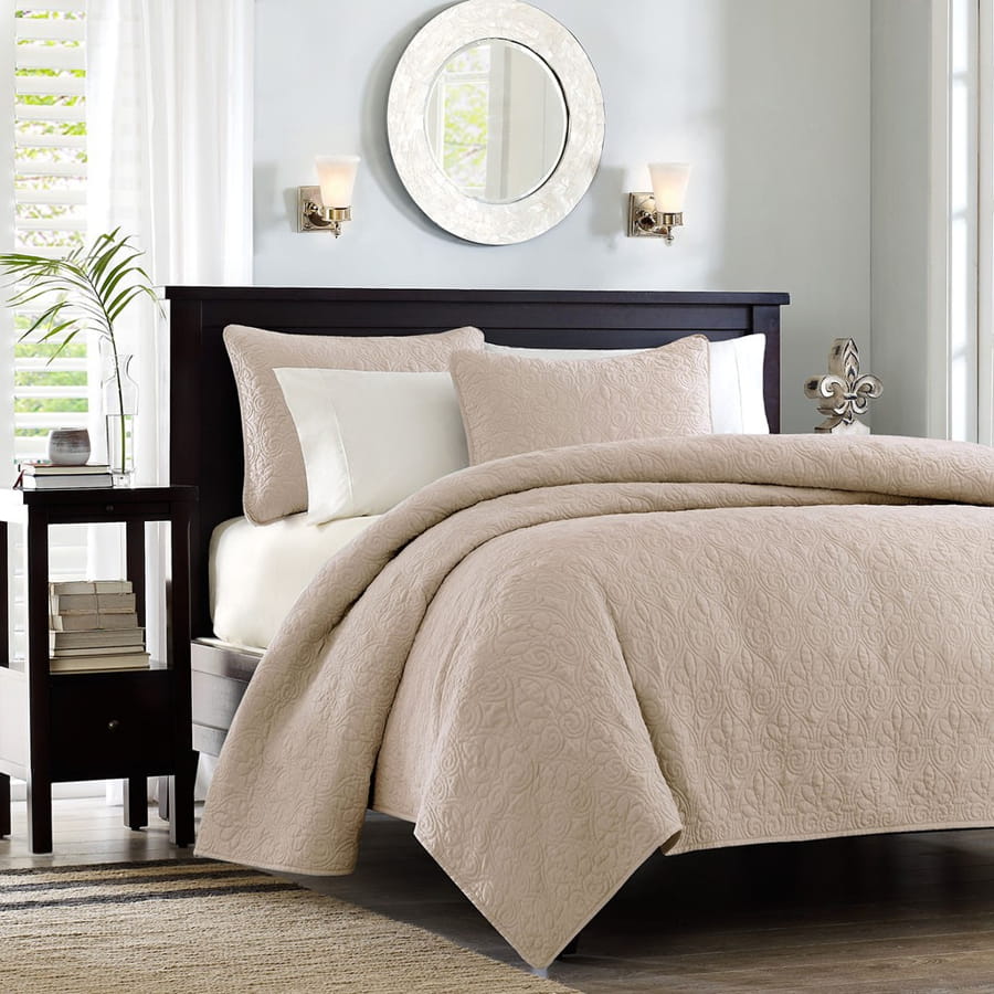 Olliix Madison Park Quebec Khaki Twin Twin XL Reversible Quilt Set