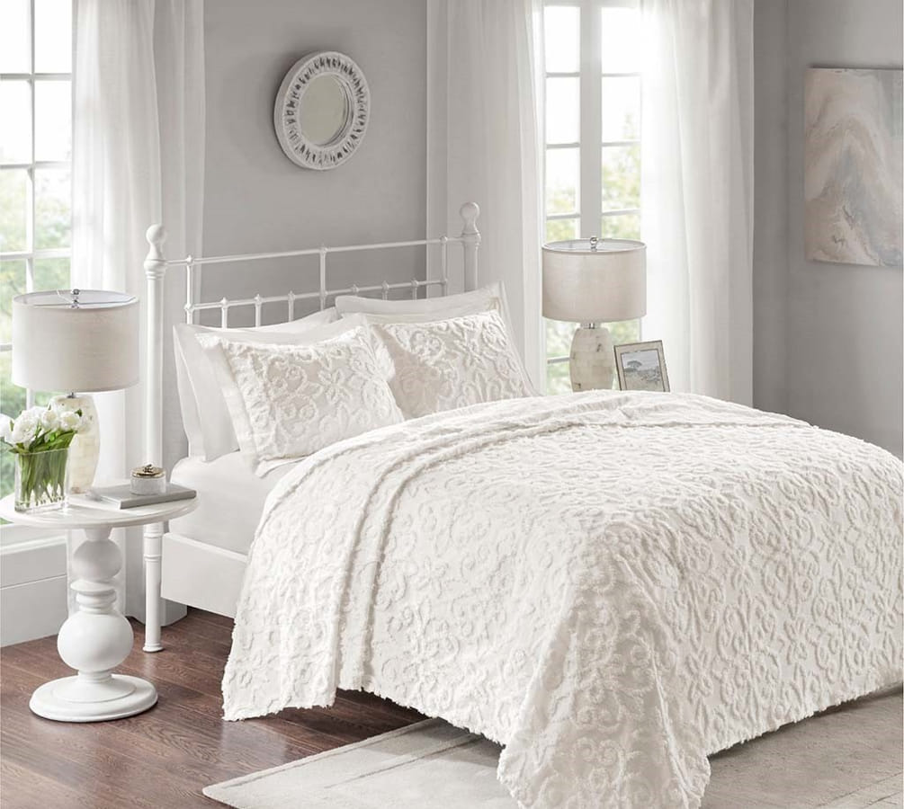 Olliix Madison Park Sabrina Off White King Cal King 3pc Tufted Bedspread Se...
